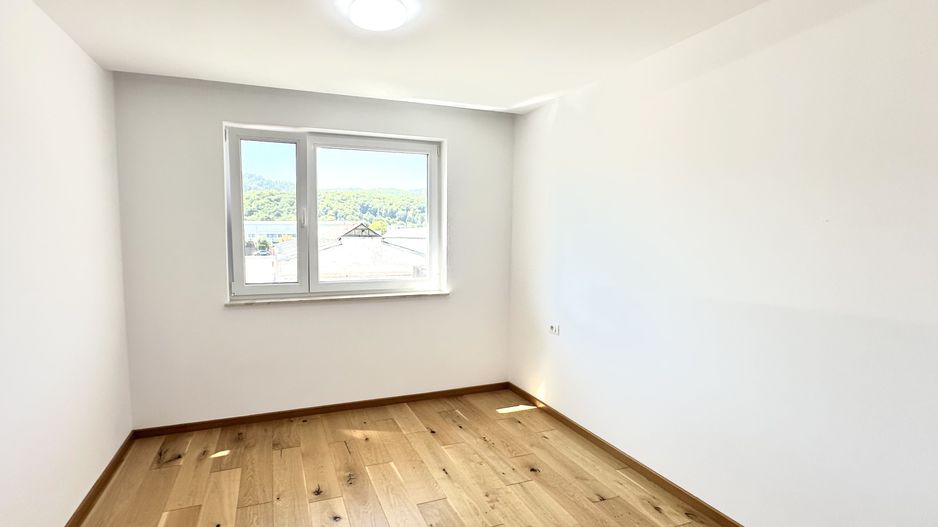 Apartament cu 3 camere decomandat de inchiriat, Urban Plaza - Poză 14
