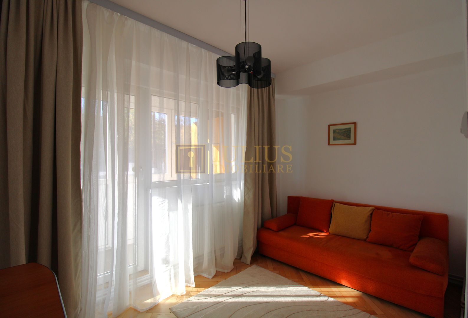 3 camere decomandate, balcon generos de 17 mp, bloc modernizat-Gh Lazăr - Poză 10