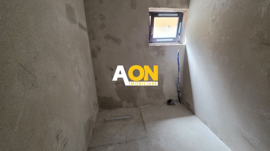 Duplex semifinisat, 4 camere,  250 mp teren, zona Schit - Poză 21