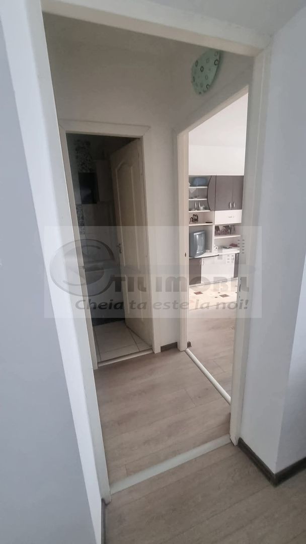 APARTAMENT 3 CAMERE SEMIDECOMANDAT  PODU ROS PASAPOARTE - Poză 2