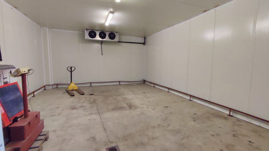 Depozit cu camere Frigorifice, zona strazii Paris - Poză 7