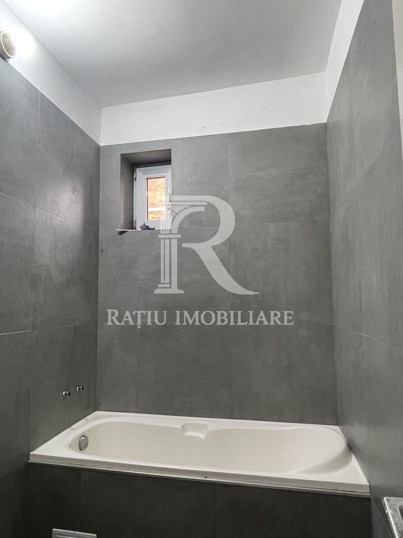Apartament cu 3 camere | Magheru | Oradea - Poză 4