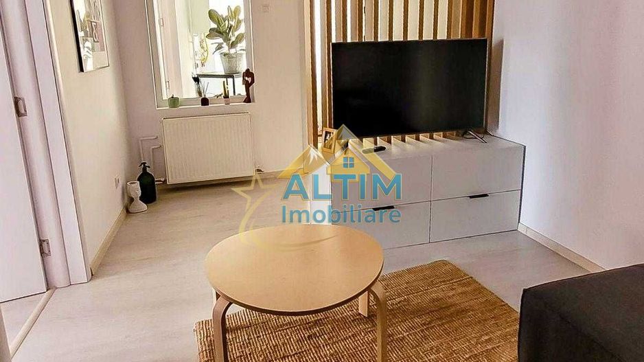 Casă cu 2 camere în Brașov, zona Centrului Vechi - Poză 2