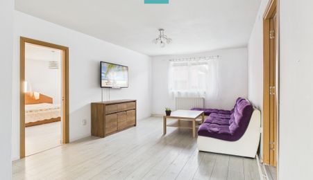 Casă spațioasă cu 4 camere în Vladimirescu