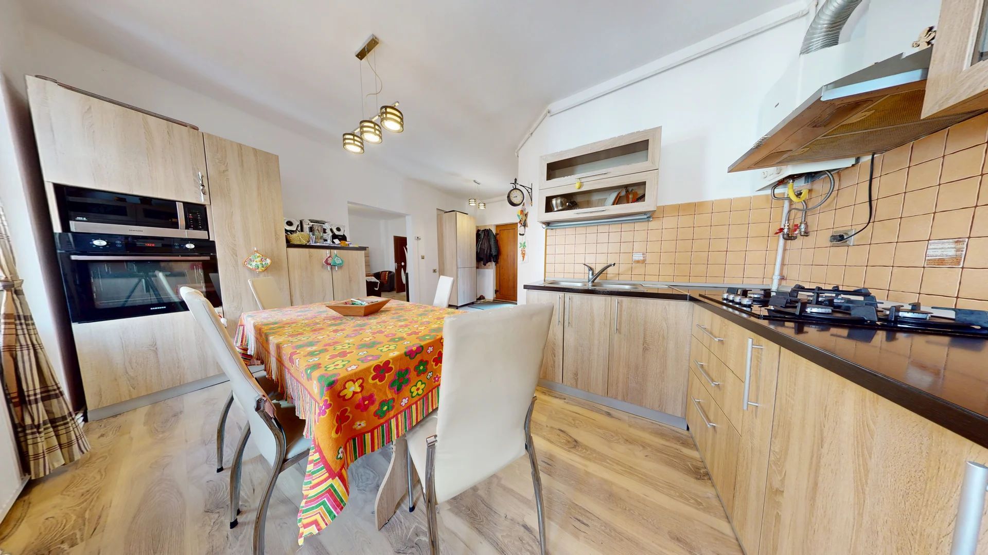 Apartament cu 3 camere,86mp ,etaj de casa,zona Onix - Poză 11