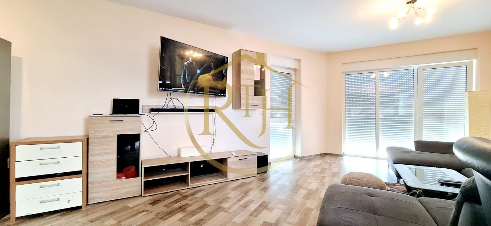 Oferim spre inchiriere apartament cu 2 camere, Loc de parcare, Giroc pe strada Principala - Poză 3