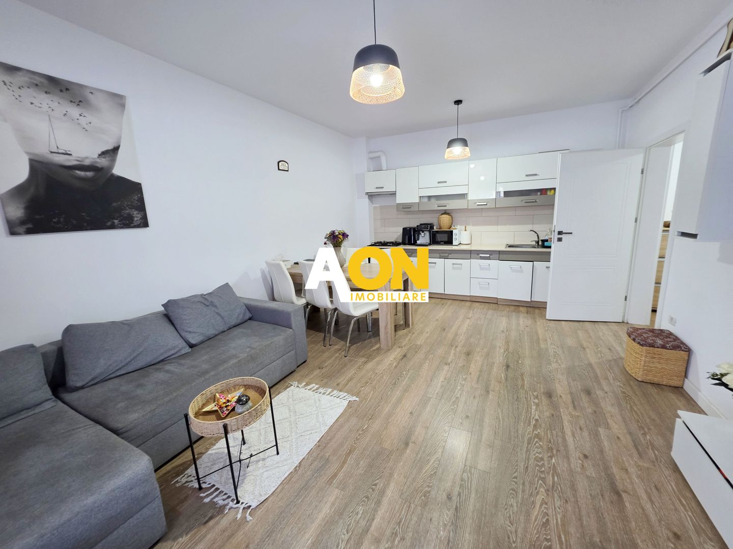 Apartament 2 camere mobilat cu boxa si  parcare bloc nou Cetate - Poză 1