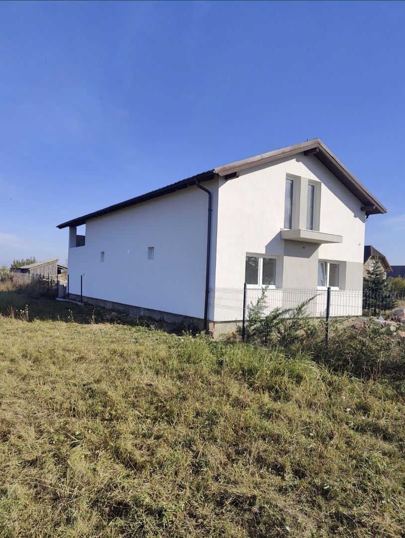 Casa noua de vanzare ( semifinisat) in Ruseni, com. Paulesti - Poză 7