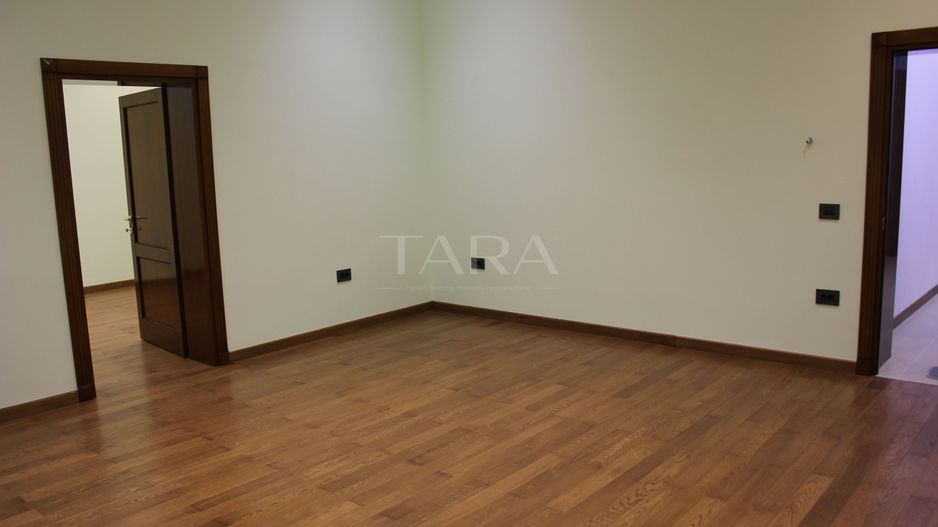 Ultracentral, Imobil tip vilă, ideal birouri sau locuință. - Poză 10