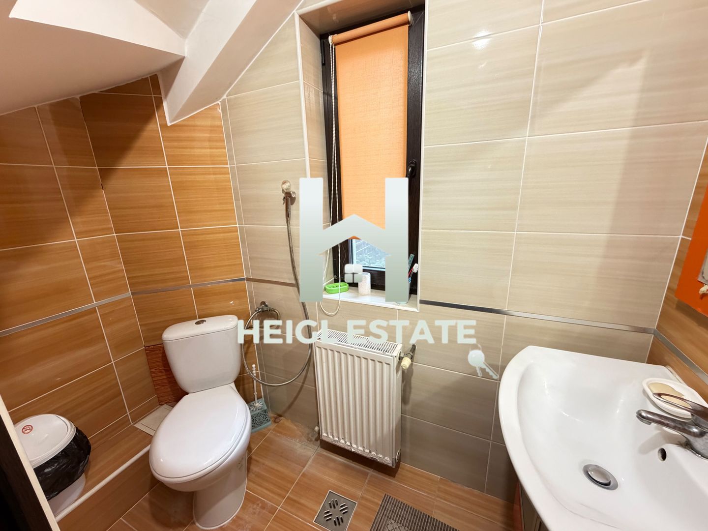 Casa cu 4 camere mobilata cu garaj in zona Braytim Muzicescu - Poză 16