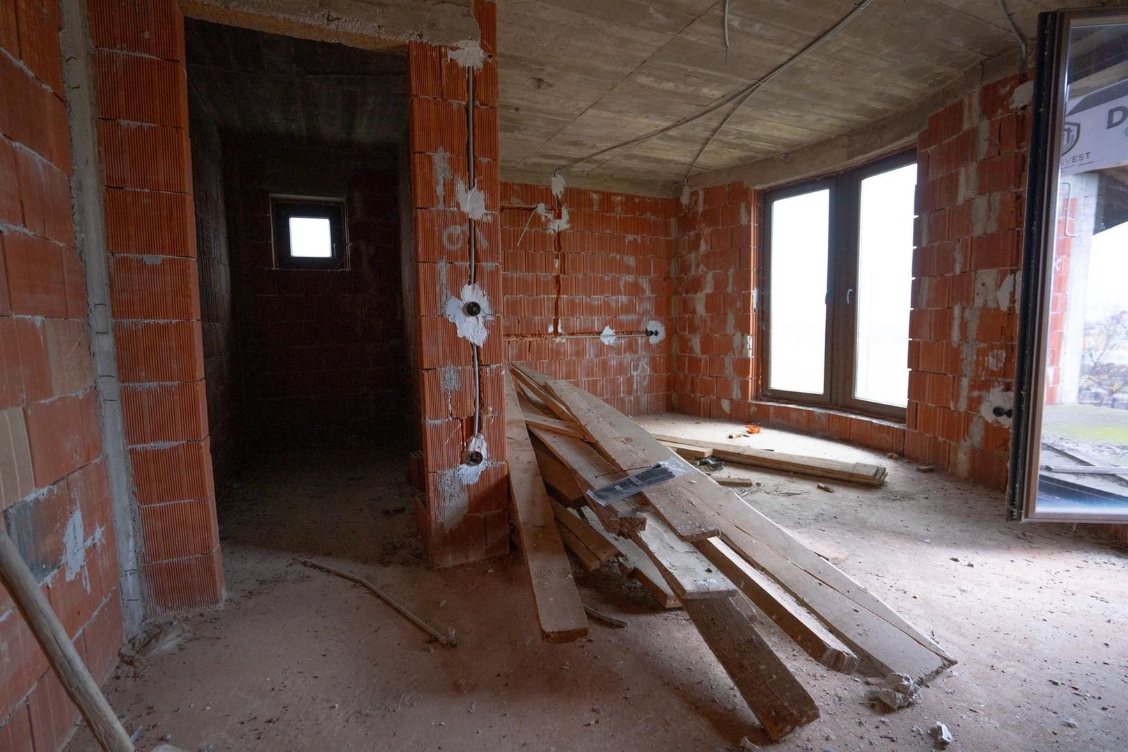 Casa de vanzare 7 camere P+E Sanmartin sat.Rontau - Poză 8