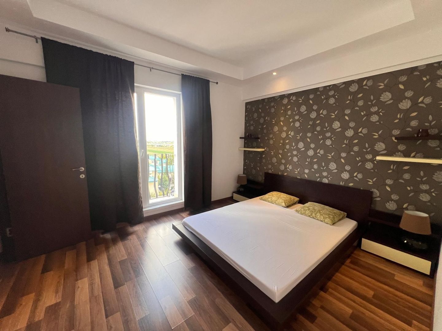 Apartament cu 3 camere de inchiriat Cosmopolis - Poză 4