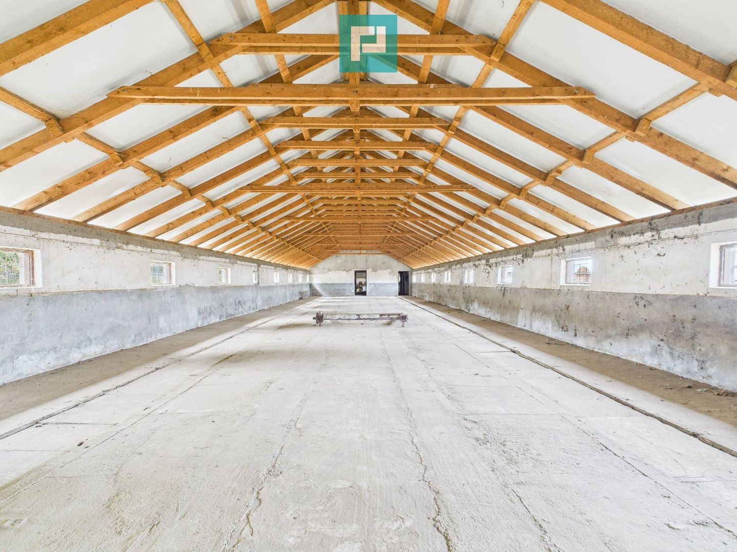 Hală pentru producție / fermă zootehnică  - Variaș - Poză 2