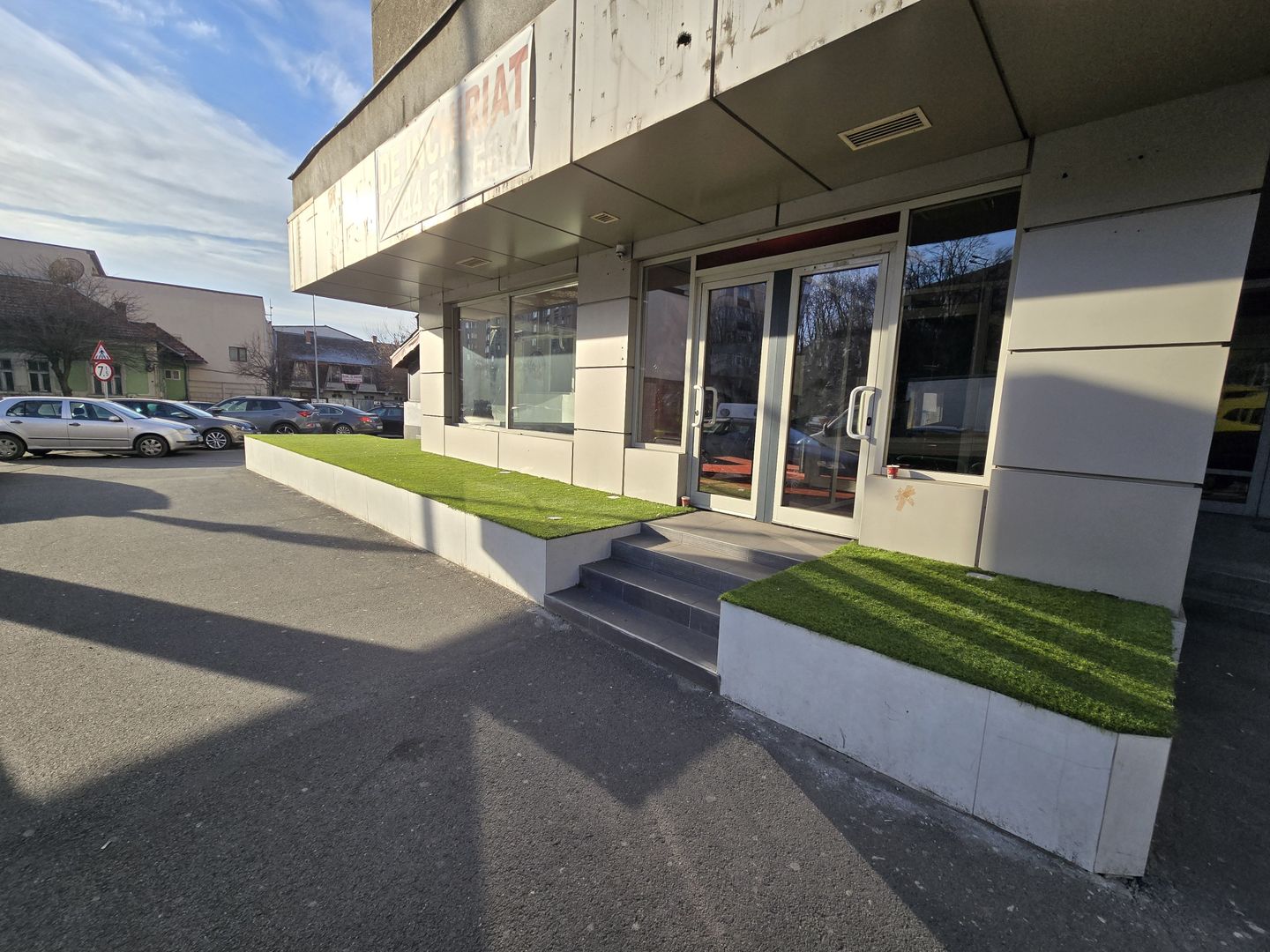 Spatiu Comercial 146 mp. cartier 7 Noiembrie zona Unic - Poză 3