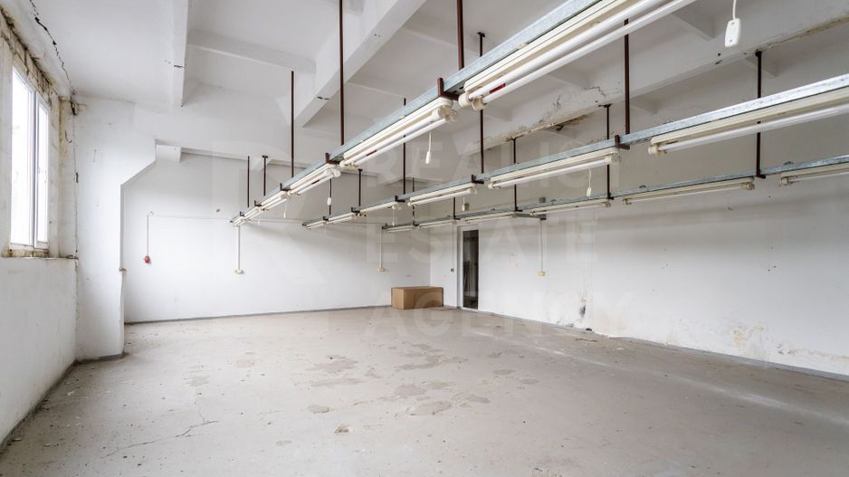 Vânzare complex industrial / depozit în ZEL Ungheni - Poză 8