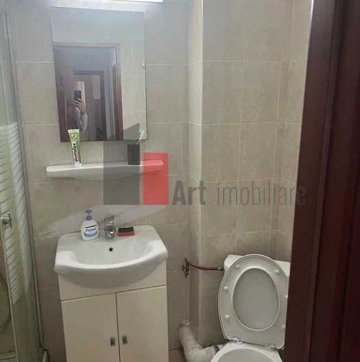 Apartament 2 camere, decomandat, Barajul Sadului, 5 minute față de stația Titan - Poză 4