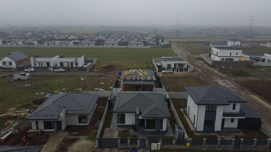 Terenul perfect in comuna Berceni! 371mp cu utilitati - Poză 1