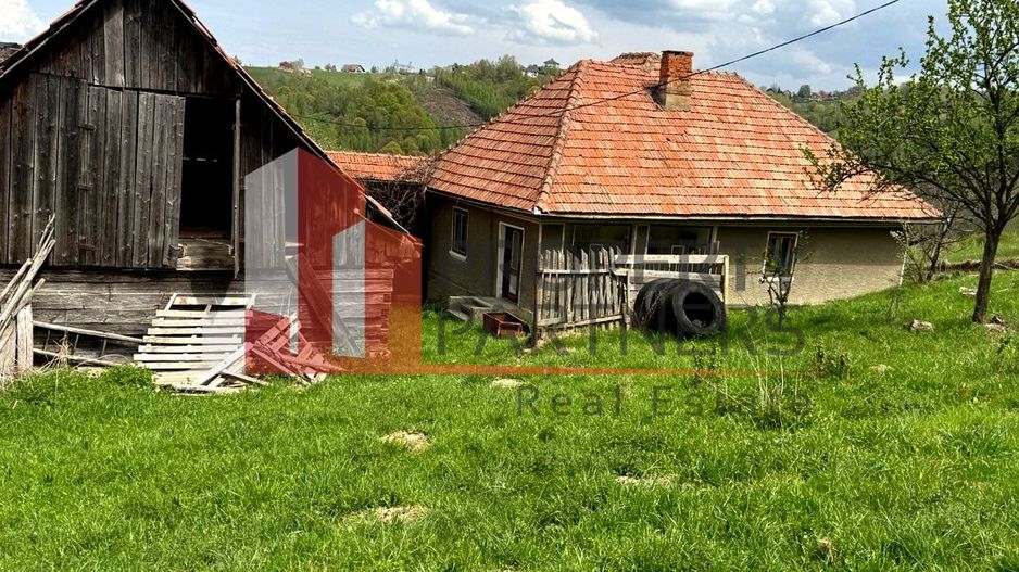 Casă tradițională sat Poarta, comuna Bran teren 1000 mp - Poză 7