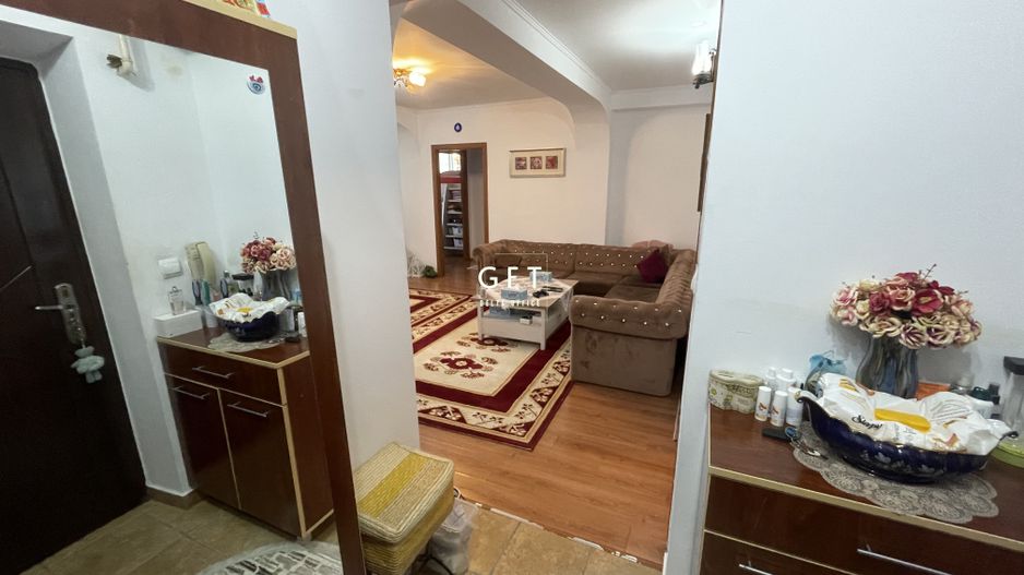 Apartament 4 camere + boxa+garaj+parcare - 100000€ - Poză 6