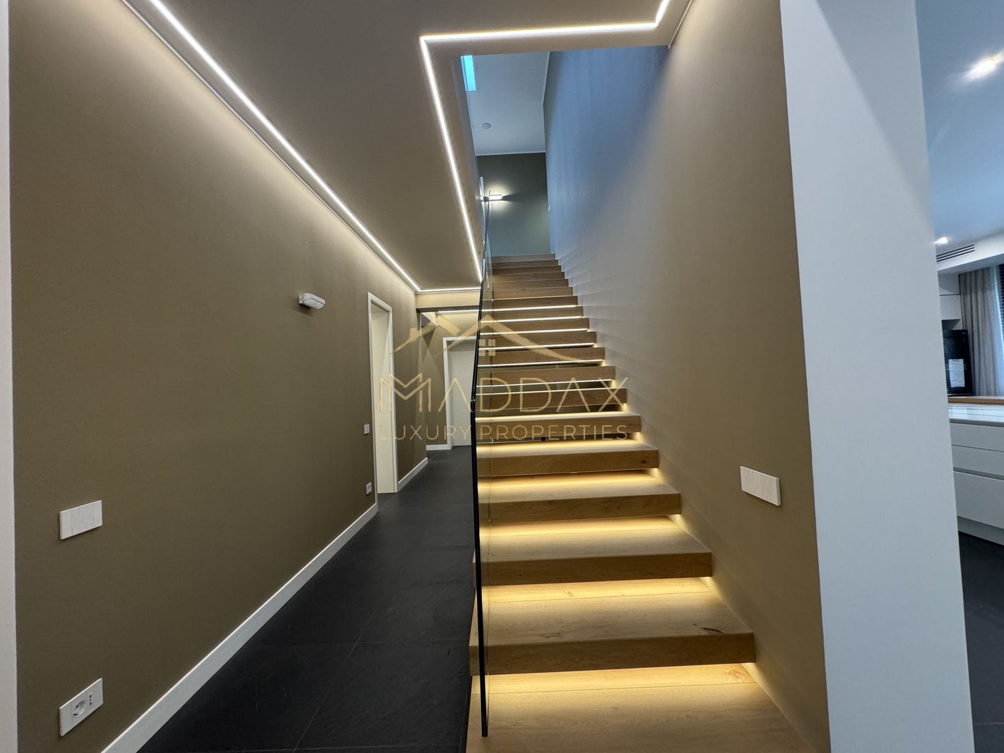 Vila LUX _6 camere_Piscina***1113 mp//Padurea Baneasa//Pipera - Poză 10