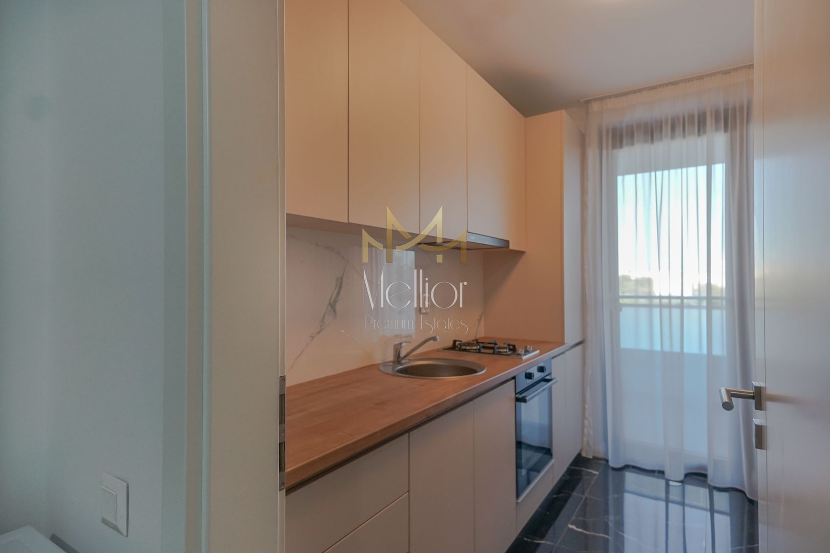 Apartament 1 camera, 40 mp, parcare, 150 m de Iulius Mall - Poză 1