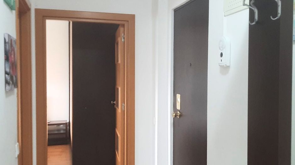 Apartament Renovat 2 Camere + Boxă 7 MP  Vedere Superbă spre Tâmpa - Poză 5