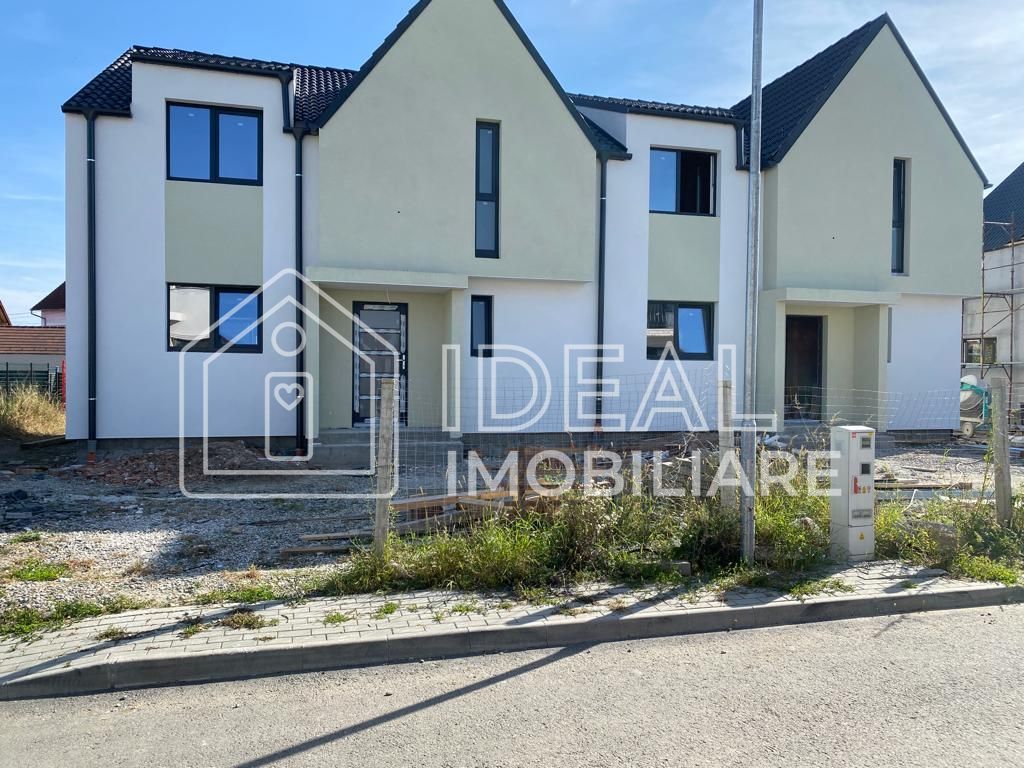 Casa Tip Duplex cu 4 camere, in Cristian - Poză 2