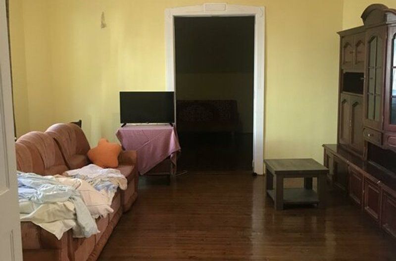 De inchiriat Casa Semidecomandata curte proprie cu 2 fronturi zona Uta - Poză 3