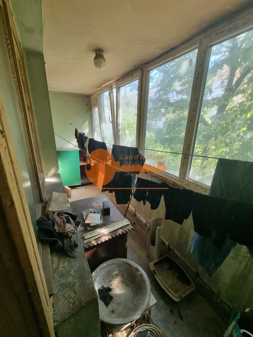 Apartament cu 2 camere zona Giulesti ( Bloc Reabilitat) - Poză 4