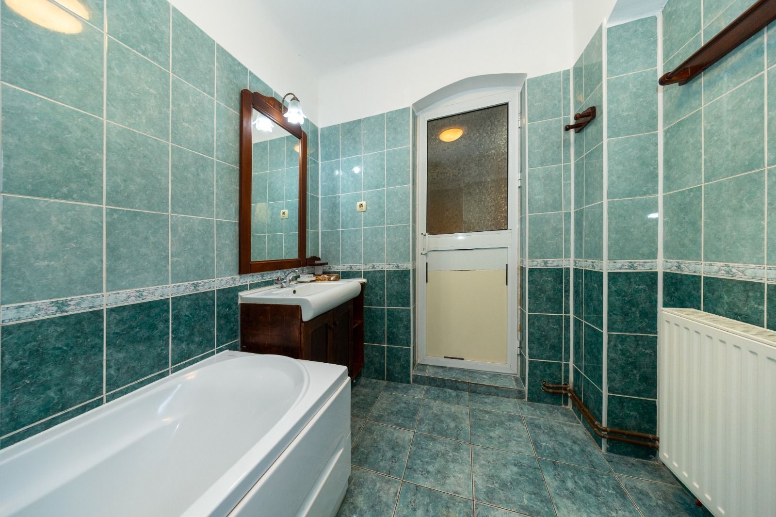Proprietate turistică în centrul Cristianului 760 mp, teren 1.700 mp - Poză 19