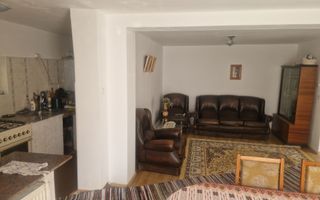 Casă locuibilă și service auto în comuna Deleni, 8 km de orașul Hârlău, 1600 mp teren - Poză 7