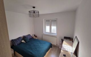 Apartament cu 2 camere decomandate, renovat, balcon închis, Gruia. - Poză 4