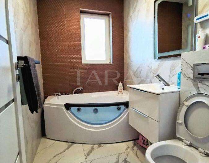 Apartament modern cu 3 camere, 65 mp + balcon 12 mp. - Poză 8