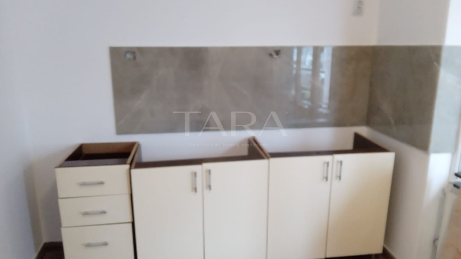 Casă pe un nivel,  ideală pentru locuit sau investiție. - Poză 2