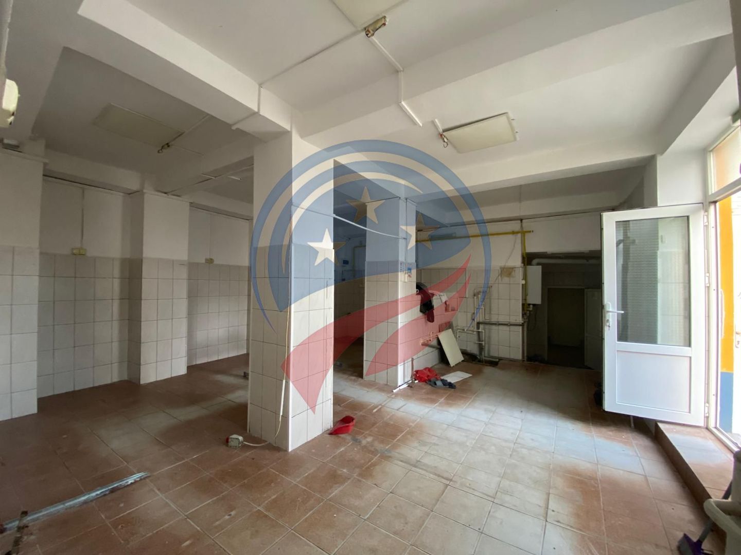 SPATIU COMERCIAL STRADAL 200M STRADA CARACAL - Poză 6