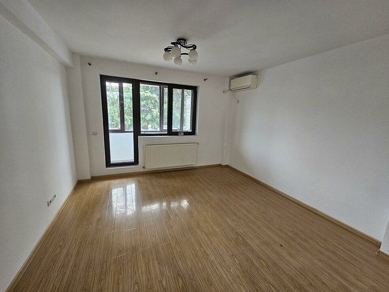 Apart 3 cam nemobilat + parcare - Poză 3