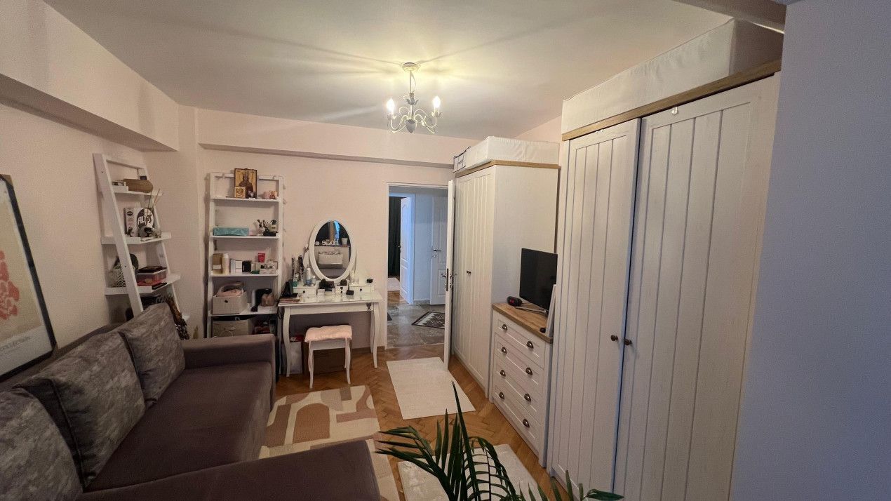 Capitol - Apartament frumos cu 3 camere și vedere la mare - Poză 13