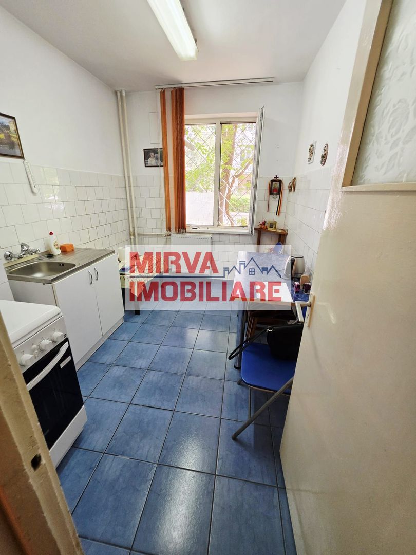 Apartament 3 camere, decomandat, parter, zona Republicii - Poză 18