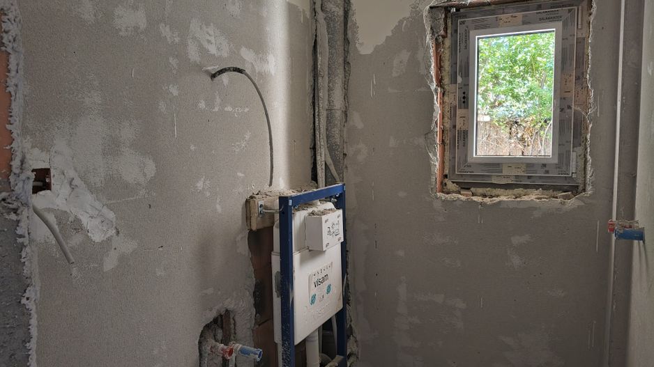 vila ind.5cam,3bai/centruPopesti Leordeni-str.Erou Pantazica Gabr - Poză 45