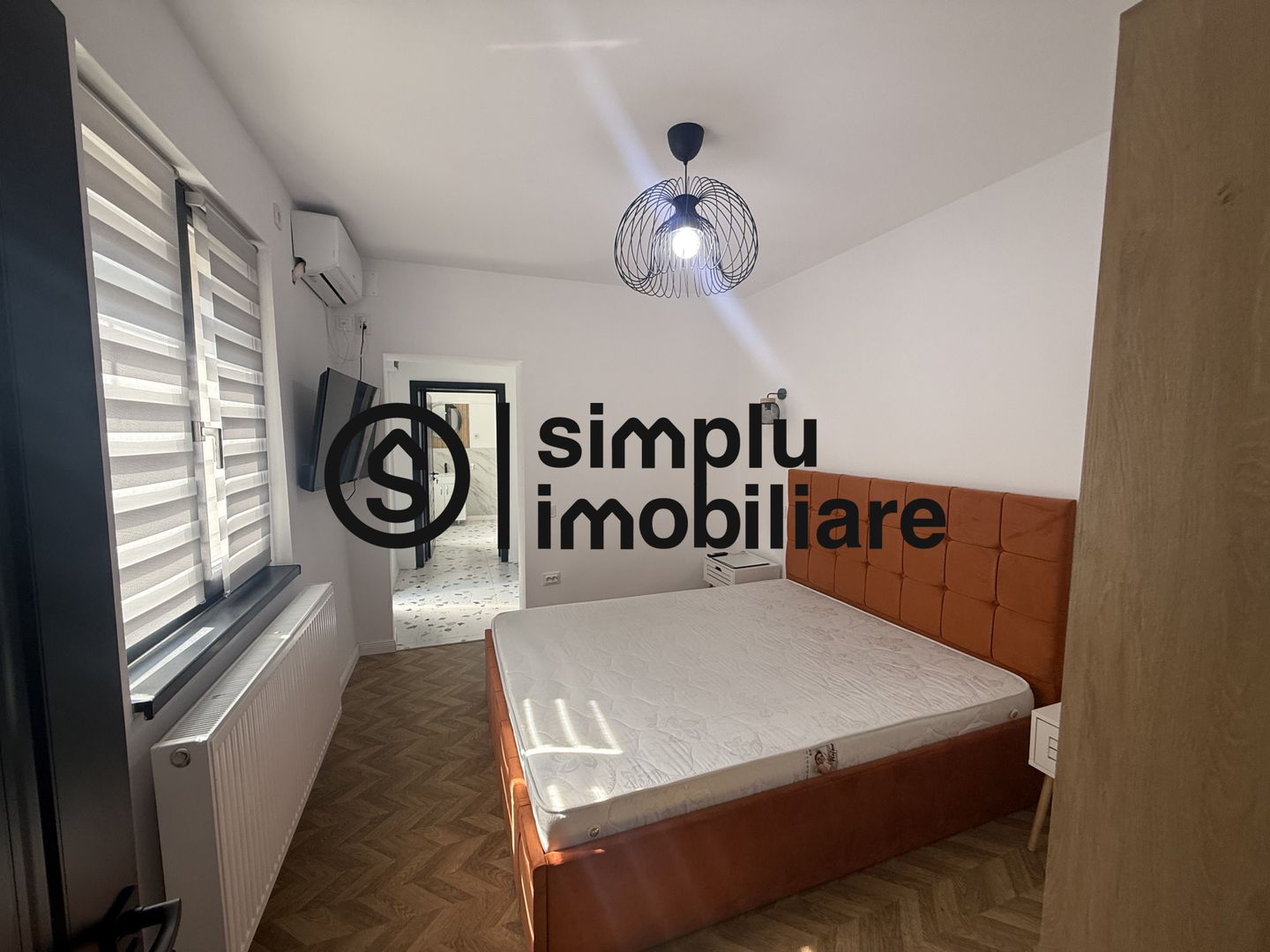 Garsoniera, ultracentral - 400 Euro - Poză 2
