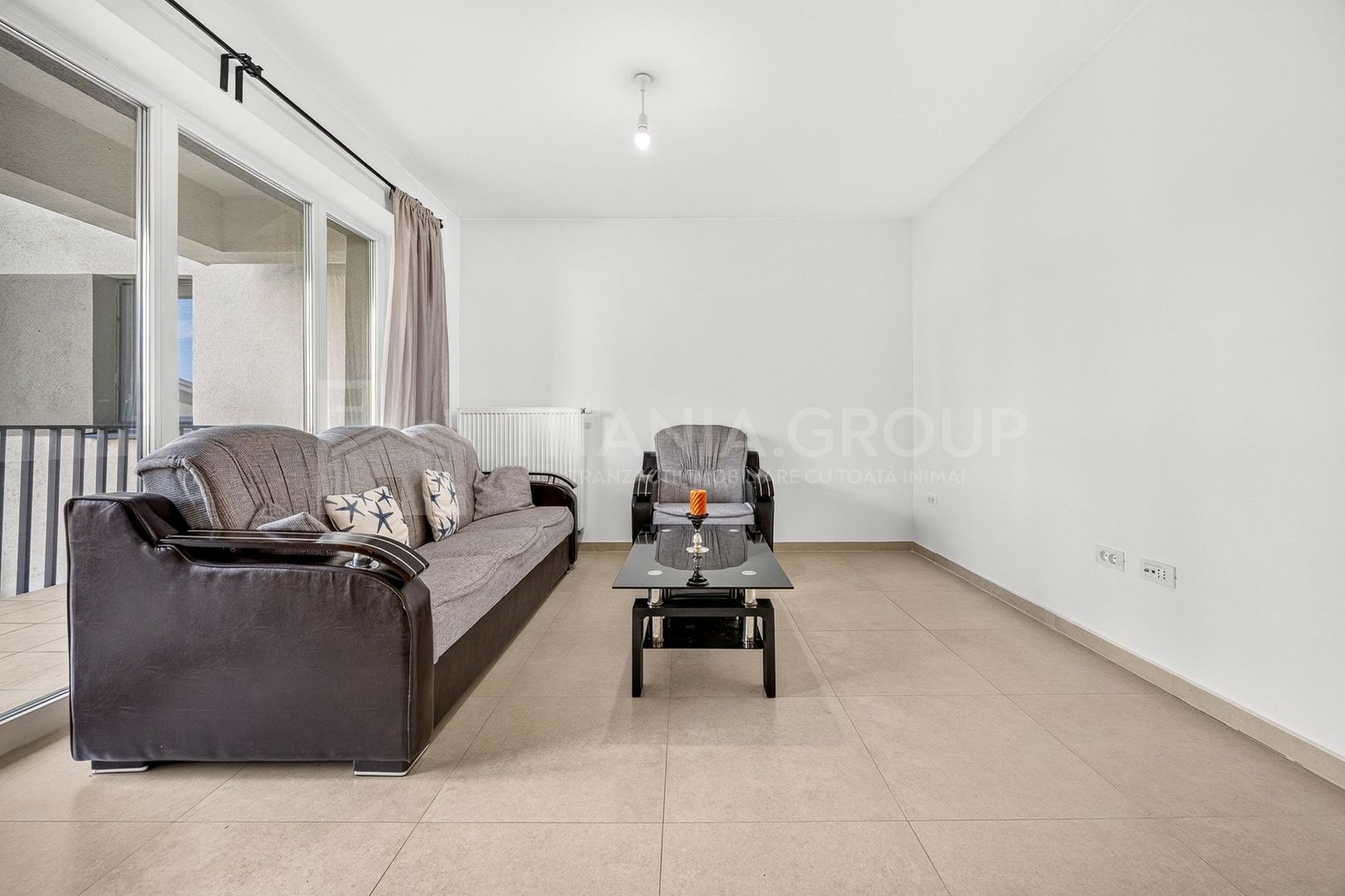 Studio modern | Kasper Coresi | Parcare & boxă - Poză 3
