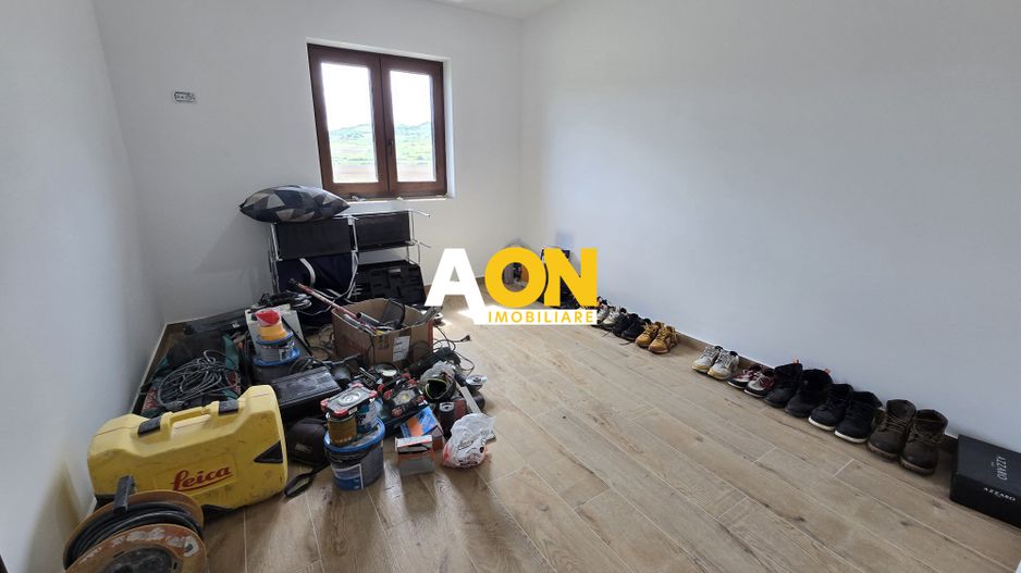 Casa Individuala 4 Camere, 2 Bai, 500mp Teren - Poză 4