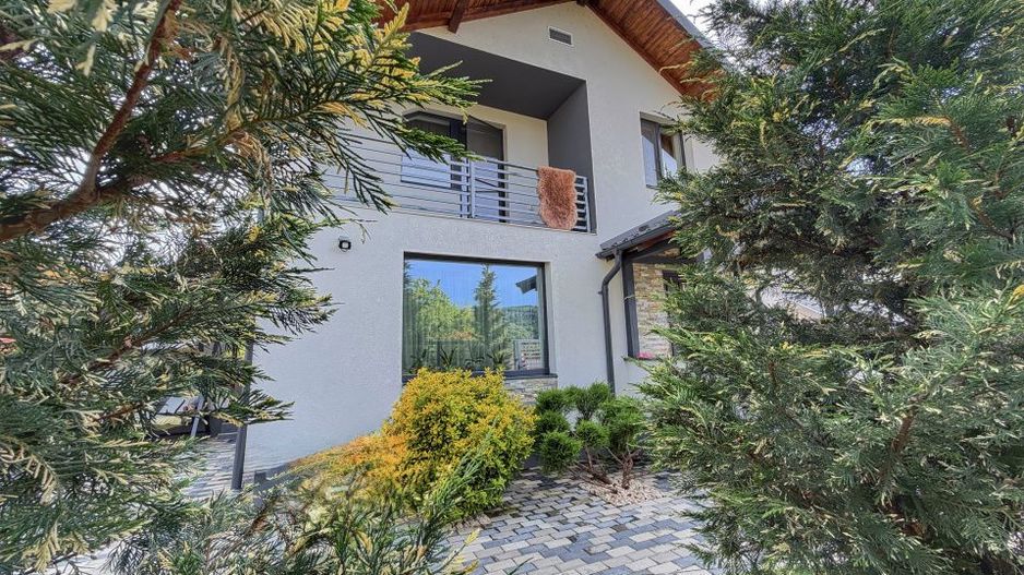 Casa 4 camere Stefanesti + teren 485 mp - Poză 22