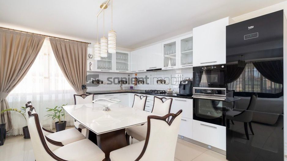 Vila in Rontau, Baile 1 MAI - Poză 2