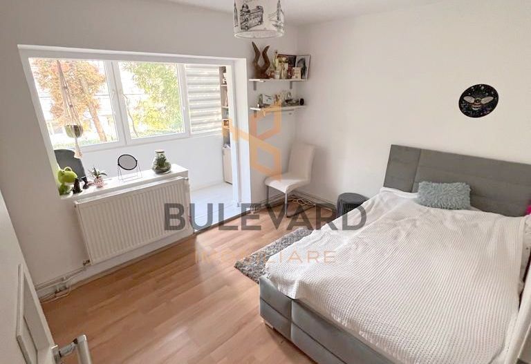 Apartament cu 3 camere decomandate, zona strazii Alexandru Vlahuta! - Poză 2