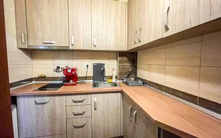 INVESTITIE - garsoniera complet mobilata, renovata recent - Poză 3