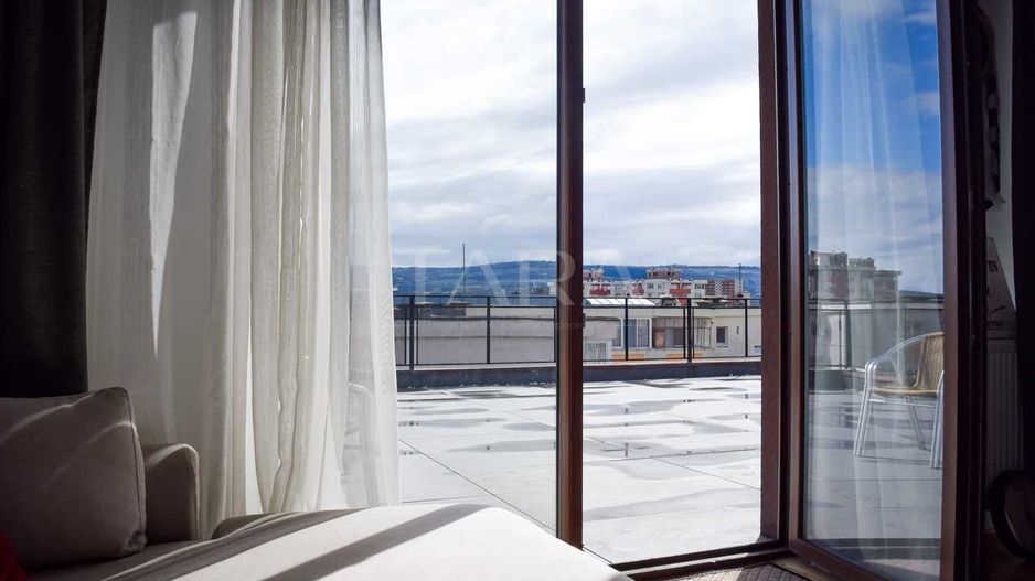 Penthouse cu 3 camere de închiriat - Între Lacuri - Poză 7