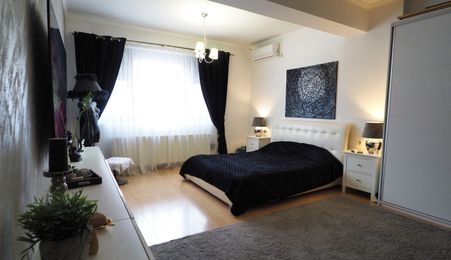 Vanzare 2 camere partial mobilat-1 mai-Victoriei