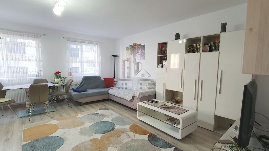 Apartament cu 2 camere si parcare exterioara, zona BMW! - Poză 2