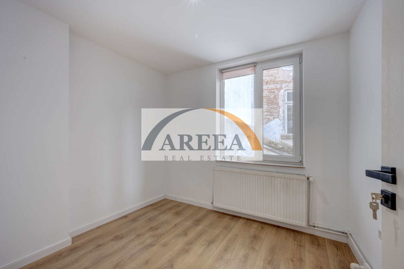 VILA RENOVATA SI ELEGANTA - 131 mp, 6 camere - Mitropolie / Unirii - Poză 11